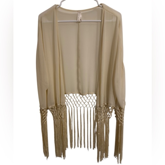 🌹ROPER CREAM FRINGED SLEEVES KIMONO - Picture 1 of 6